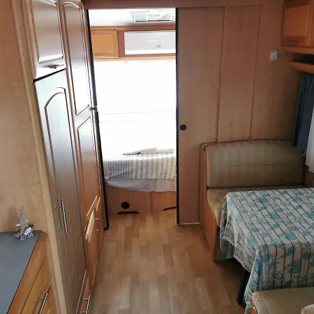 Sea Caravan/camper On The * Kiten