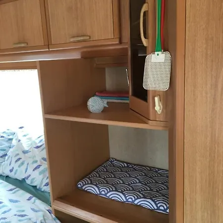 Kemping Sea Caravan/camper On The Kiten