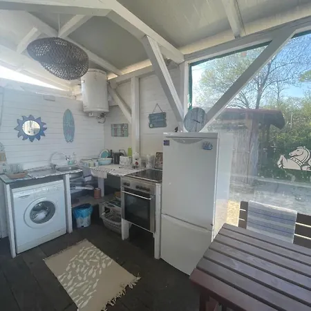 Sea Caravan/camper On The Kemping