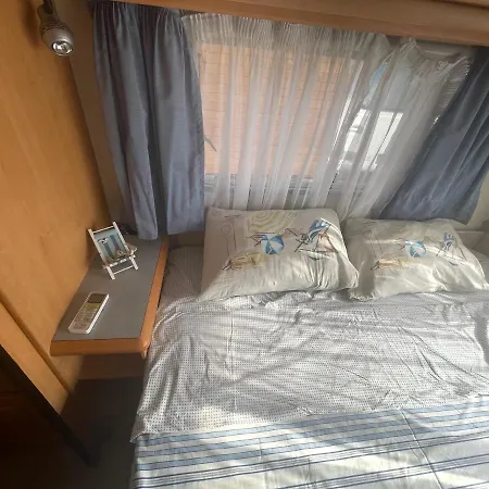 Kemping Sea Caravan/camper On The