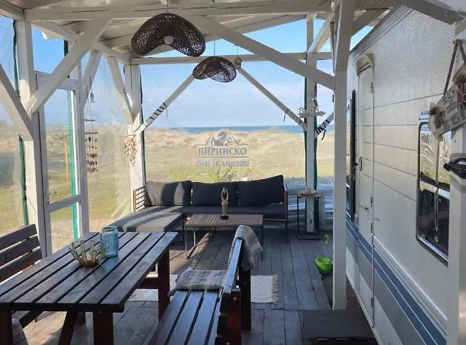 Sea Caravan/camper On The Campsite *