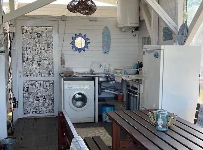 Sea Caravan/camper On The Kiten (Burgas)