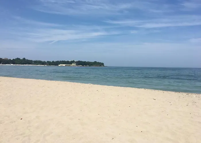 Sea Caravan/camper On The *