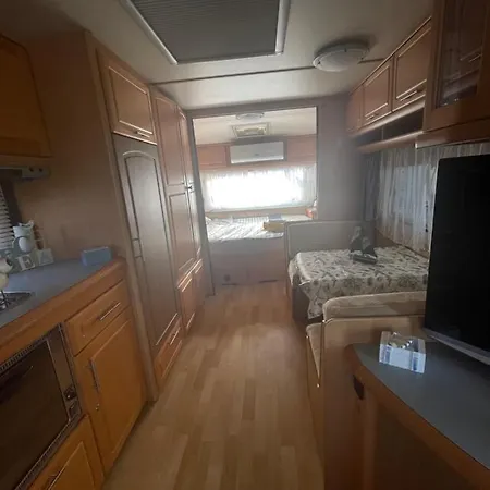 Sea Caravan/camper On The *