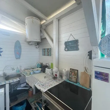 Sea Caravan/camper On The Кемпинг Китен