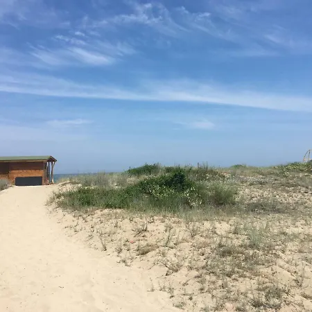 Sea Caravan/camper On The Китен