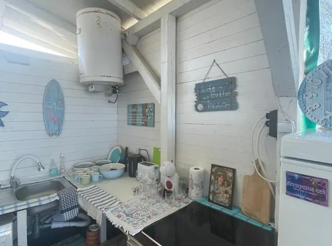 Sea Caravan/camper On The Camping Kiten (Burgas)