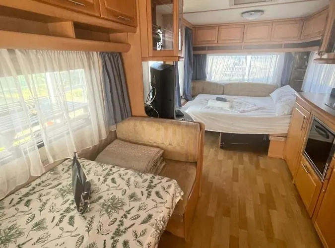 Sea Caravan/camper On The Camping Kiten (Burgas)