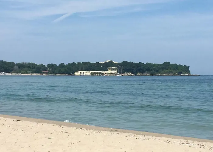 Sea Caravan/camper On The Camping *